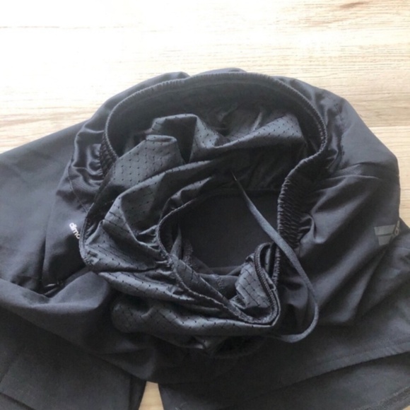 Adidas Black Athletic Shorts Moisture-Wicking Mid-Thigh - Picture 3 of 7